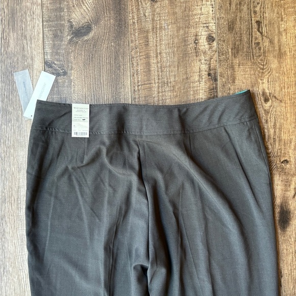 NEW Worthington Stretch Simply Contour Pants Slight Flare Charcoal Women's 18 - Picture 9 of 14